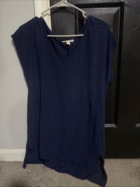 Dana Buchman Navy Textured V-Neck Tunic